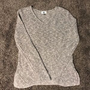 NWOT Old Navy gray sweater. size M
